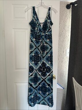 APRICOT Blue and Cream Patterned Maxi Dress